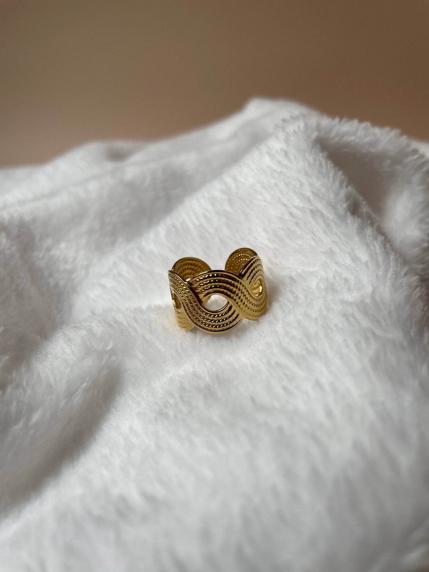 Anillo Juliene